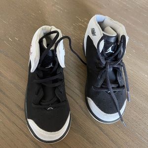 JORDAN SNEAKERS TODDLER SIZE 9